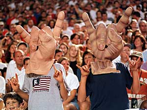 Longhorns hand sign